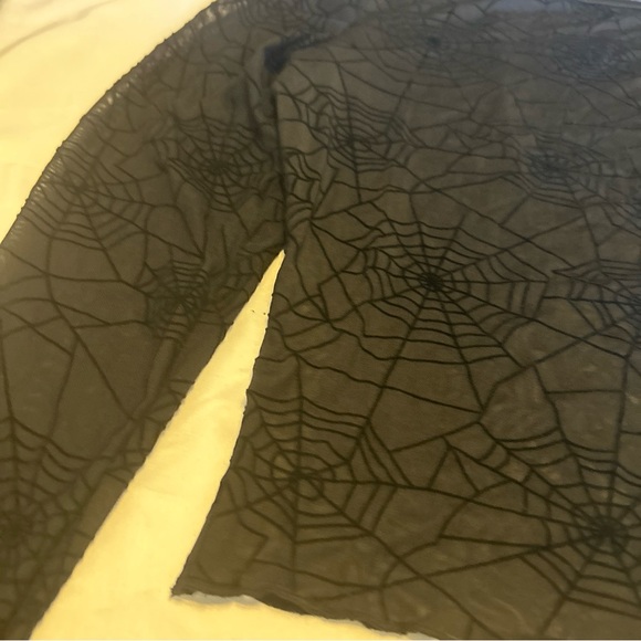 Spider Web Sheer Black Long Sleeve Emo Goth Pull Over Blouse, Medium New - Picture 4 of 8